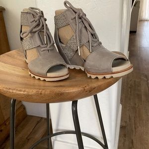 Sorel wedge sandals. New in box